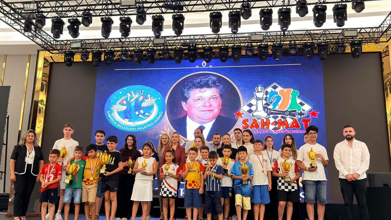 Hamleler Orhan İtimat ve Şampiyon Melekler anısına atıldı