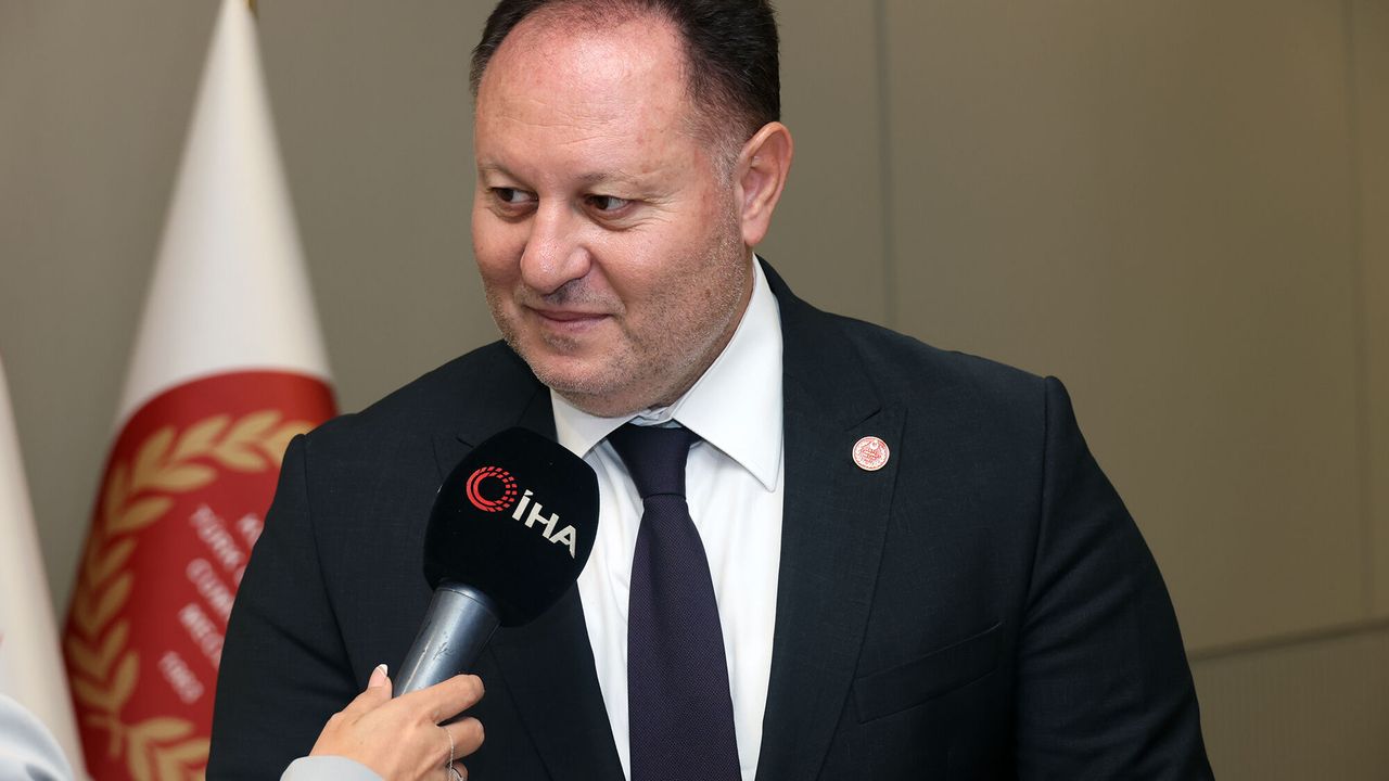 Öztürkler: "Kıbrıs Türk Halkı Özgürlüğüne ve Bağımsızlığına Sahip Çıkan Bir Halktır"
