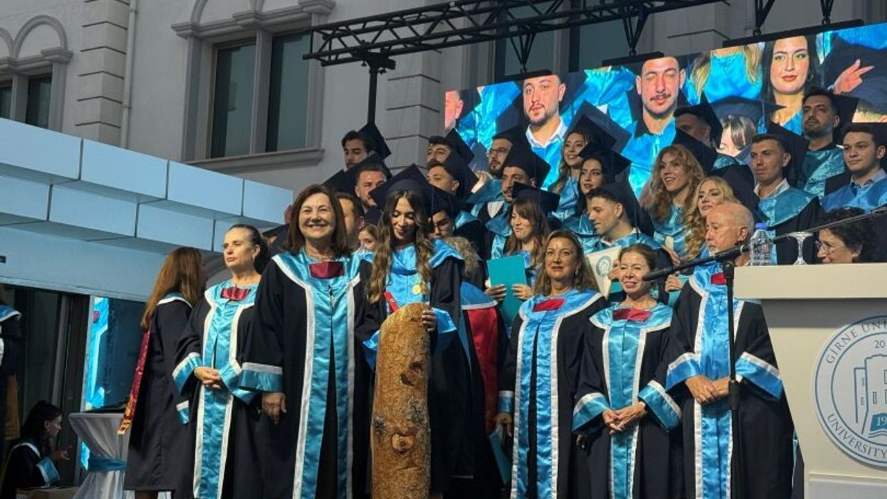 560 yeni mezun, geleceğe kanat açtı