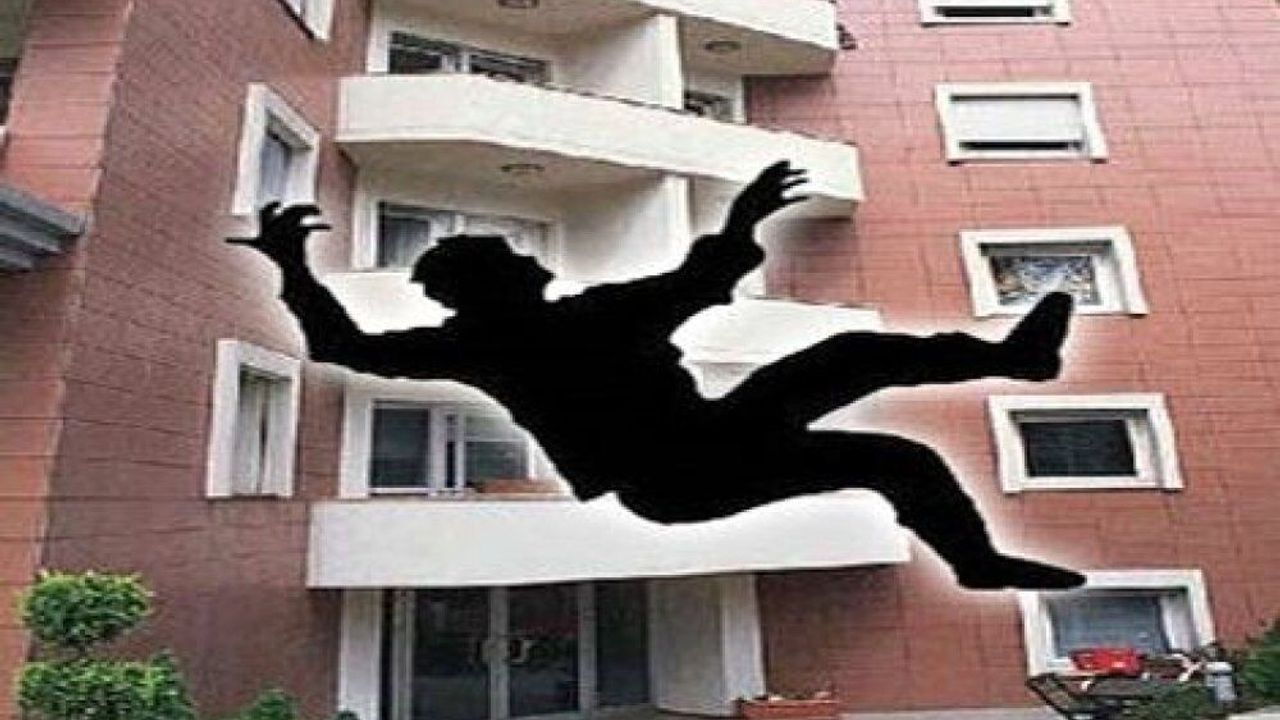 Girne’de apartmanın balkonundan düşen şahıs yaralandı