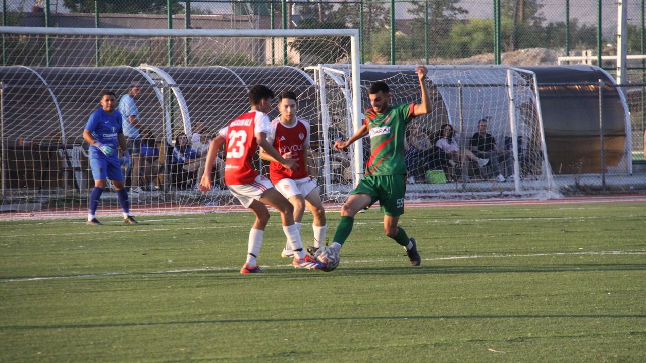 Boğaziçi ile Akova birlik beraberlikle bitirdiler
