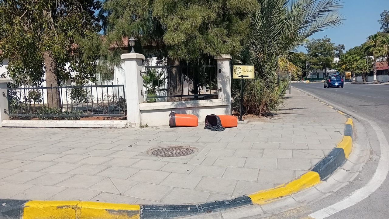 “Çöpleri yere mi, yoksa yere mi atalım?”