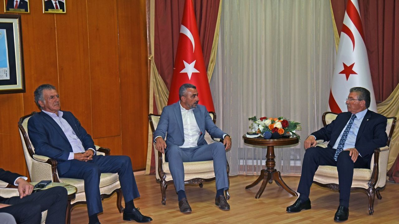 Başbakan Üstel, Hür-İş Federasyonu heyetini kabul etti