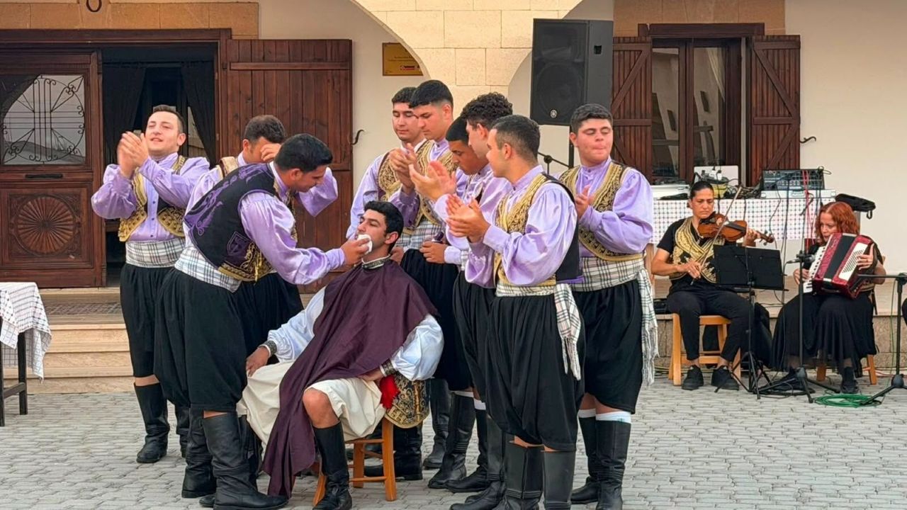 İskele'de Geleneksel Kıbrıs Türk Gecesi ilgiyle izlendi