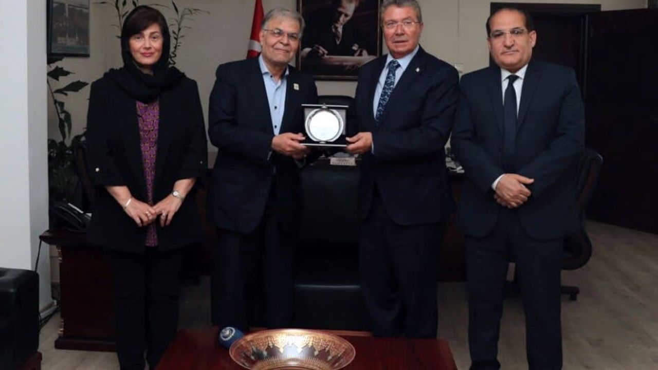 Başbakan Üstel, İslam İş Birliği Teşkilatı Parlamento Birliği heyetini kabul etti