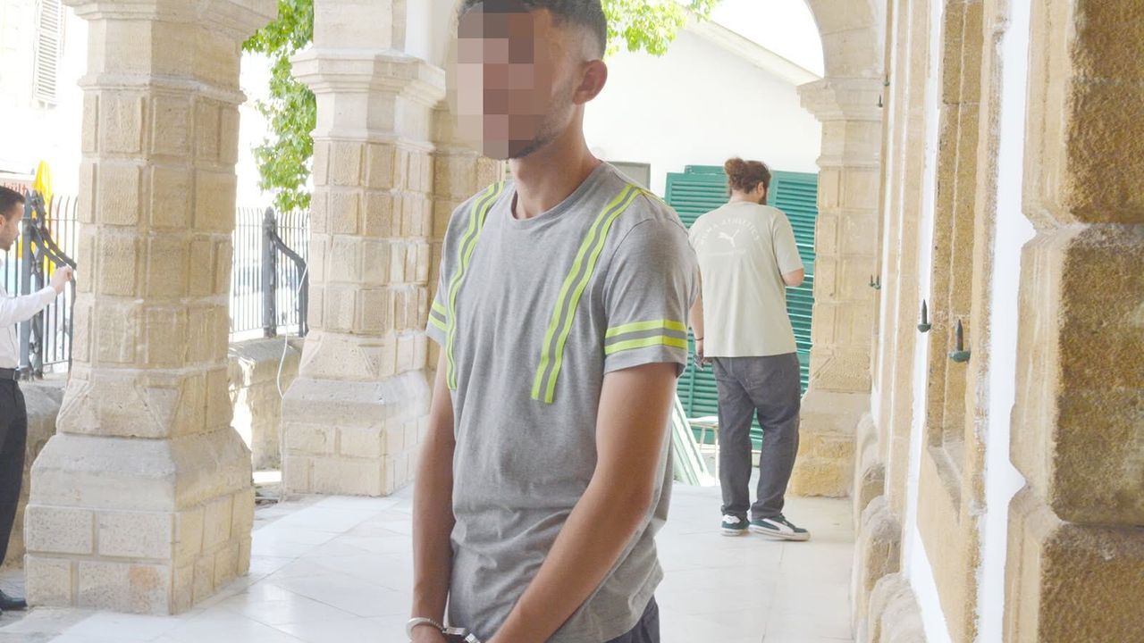 Ev arkadaşı harcama yapınca yakalandı