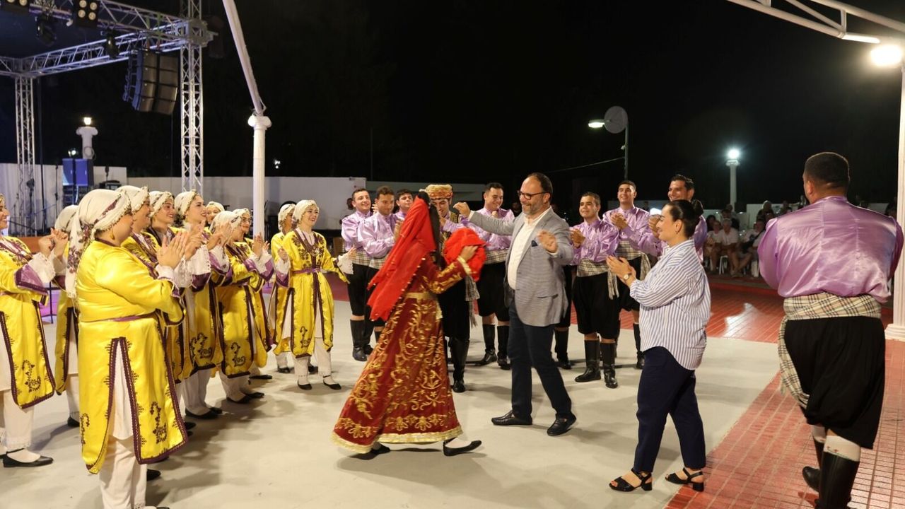 Larnakalılar İskele’de buluştu