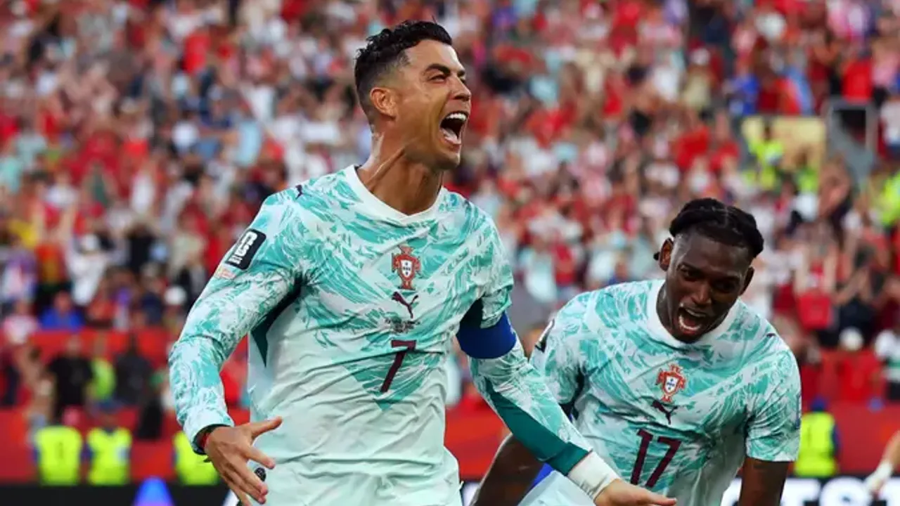 Hırvatistan'ı 90+4'te yıkan Portekiz son 16'da