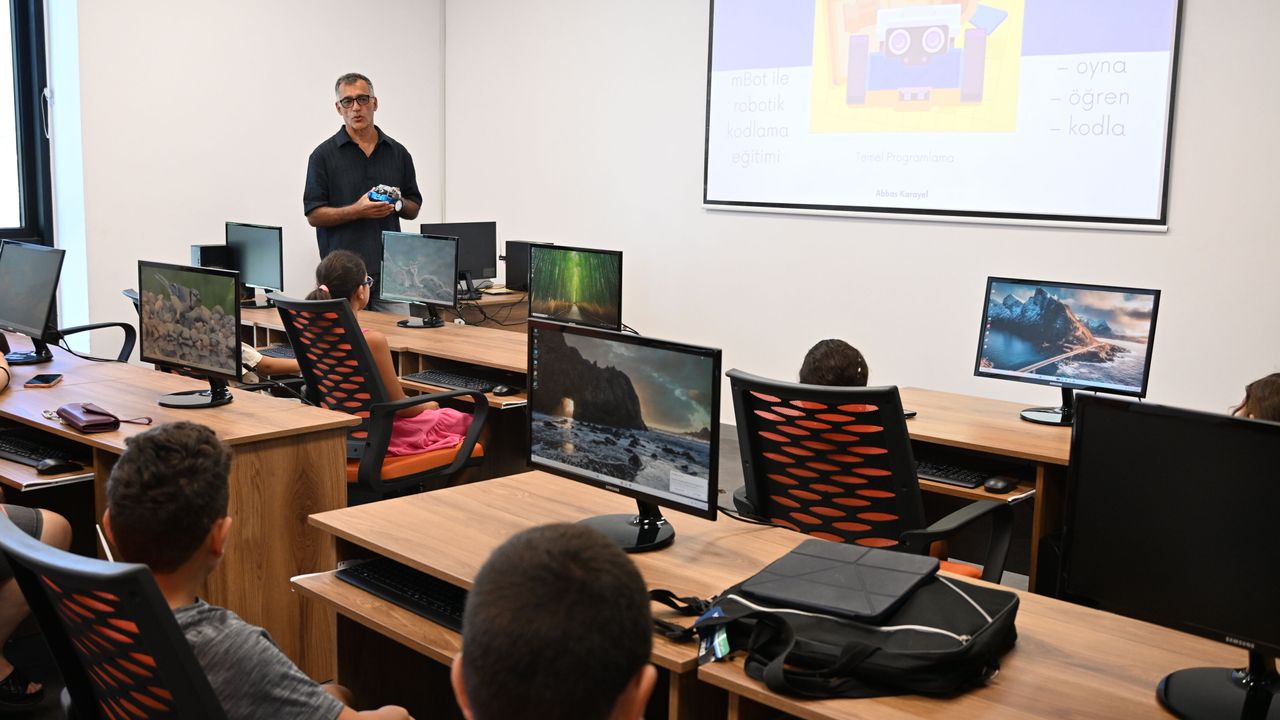 Güzelyurt’ta çocuklar için robotik kodlama kursları başladı