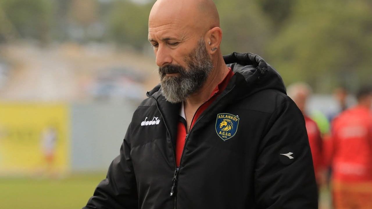 Aslanköy A2 takımı Ali Bayır’a emanet