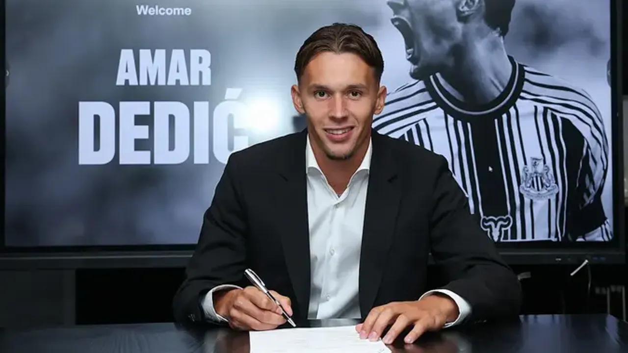 Amar Dedic'ten Newcastle'a 5 yıllık imza