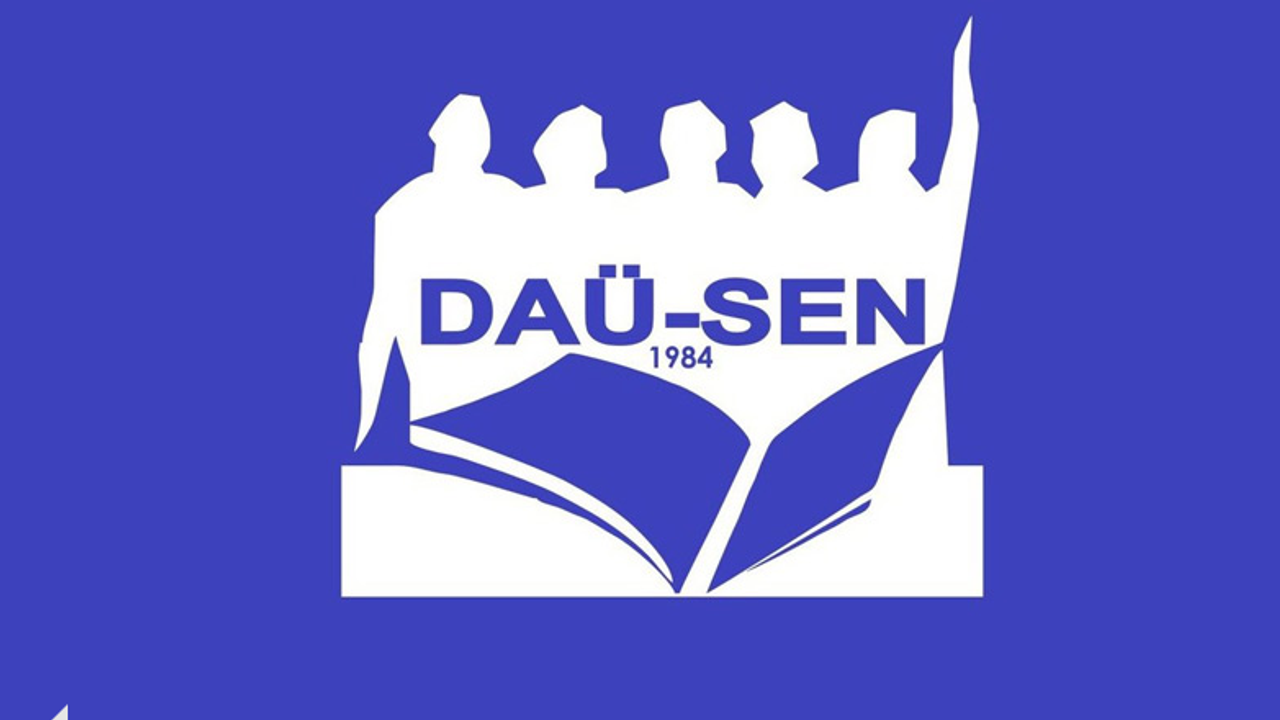 DAÜ-SEN Bakan Çavuşoğlu'nu "DAÜ'yle ilgili sorumluluğu başkasının üzerine atmakla" eleştirdi