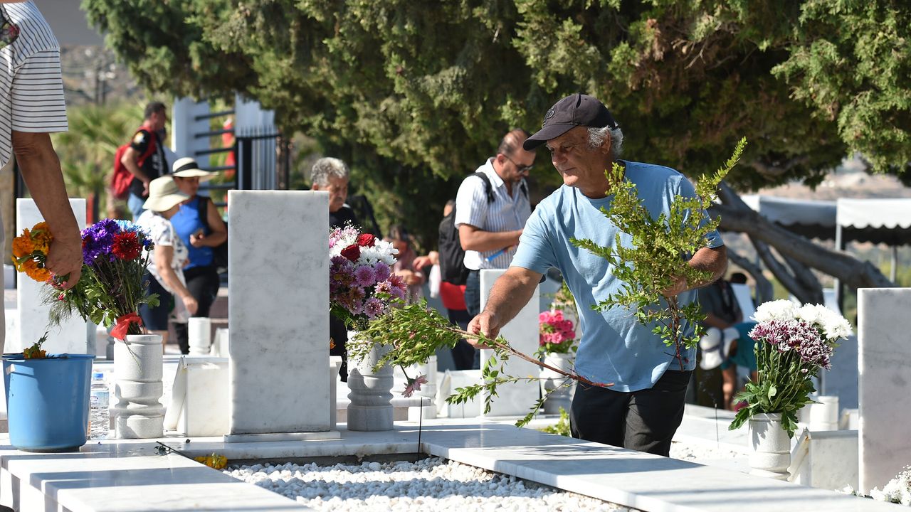 Erenköy Direnişi’nin 62’nci yıl dönümünde şehitler törenle anıldı