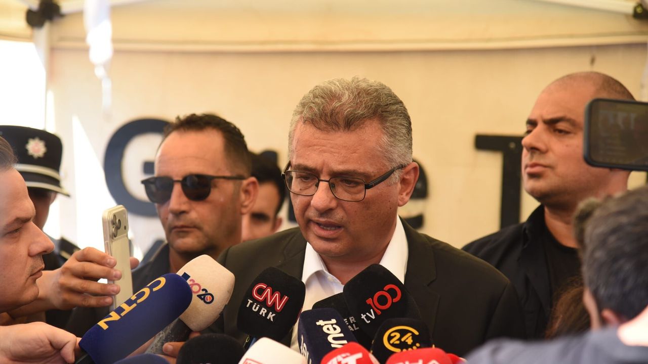 Erhürman: “Umudumuzu yitirmek istemiyoruz, arama kurtarma çalışmaları devam ediyor”