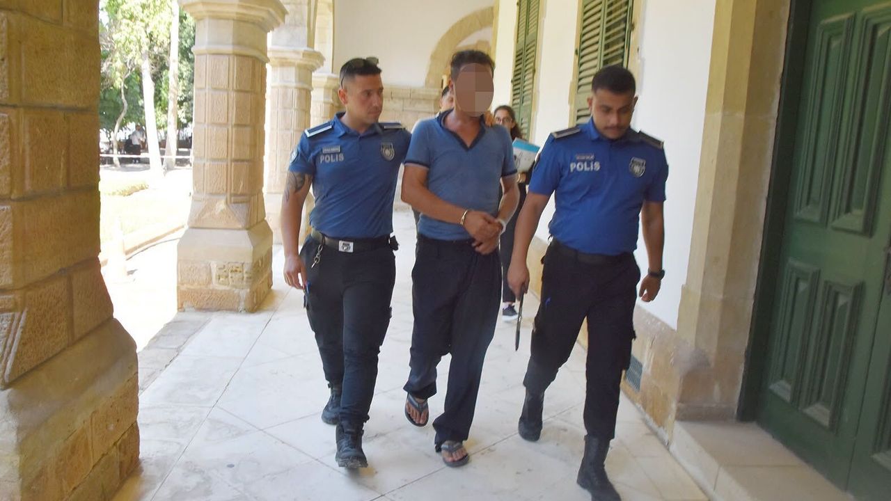 Eşini dövdü, kaçak çıktı