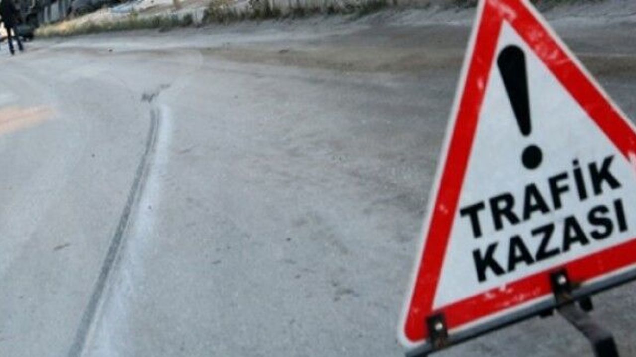 Aracıyla bankete düşerek takla atan alkollü sürücü yaralandı