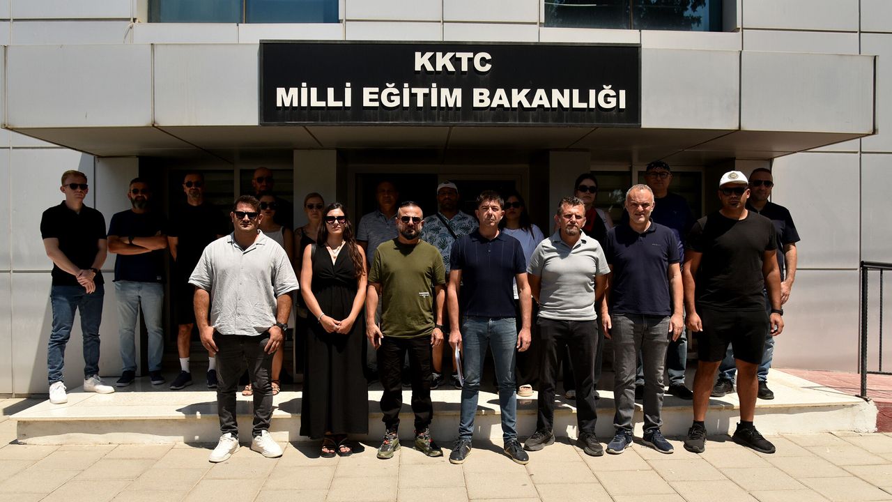 Eğitimde partizanlık iddiası