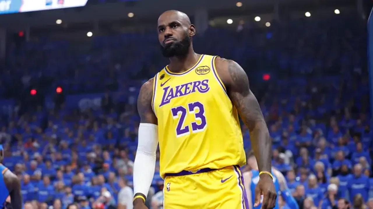 LeBron James'ten tarihe geçen fedakarlık