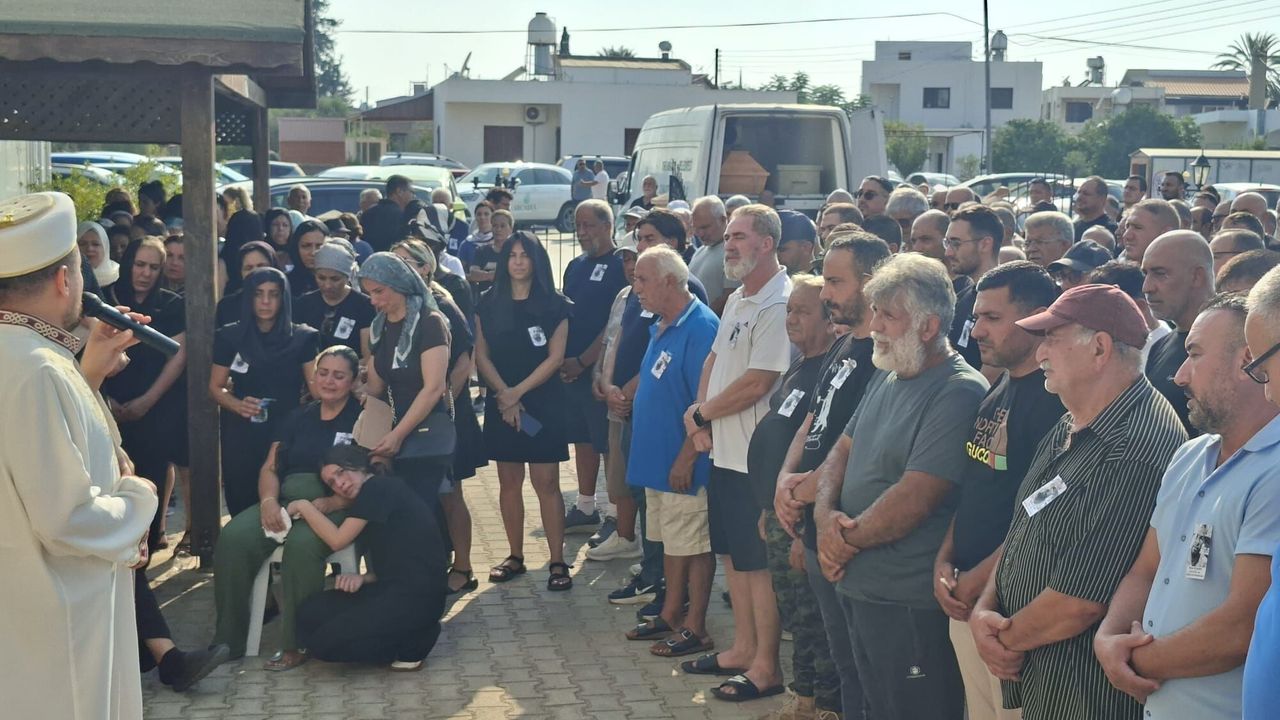 Necip Güryeler, gözyaşları içinde toprağa verildi
