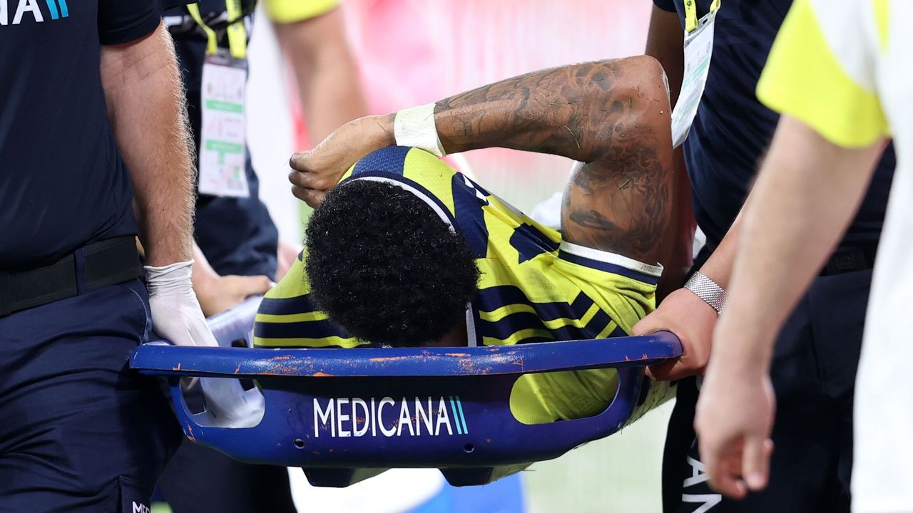 Fenerbahçe'de Oosterwolde şoku