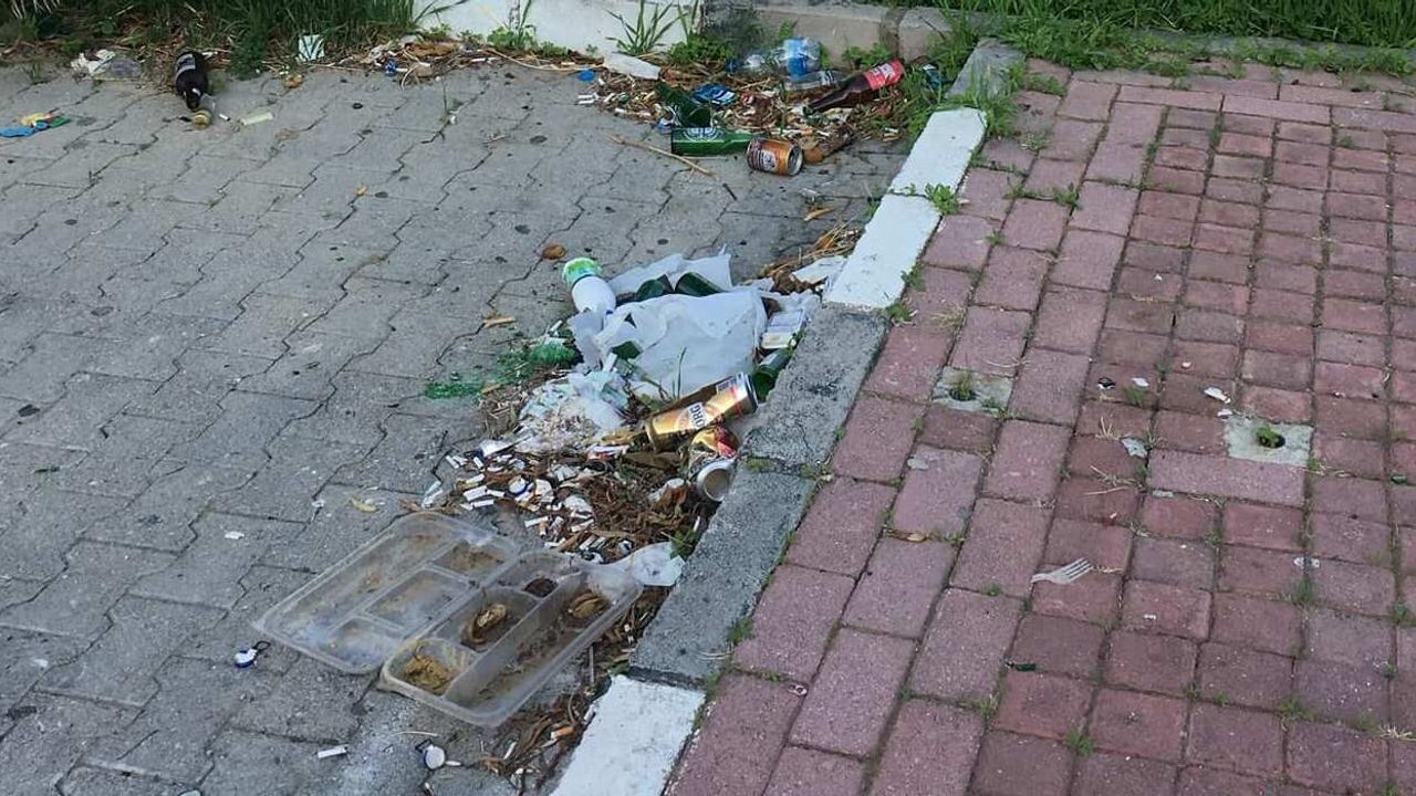 Neden bu kadar pis olduk?