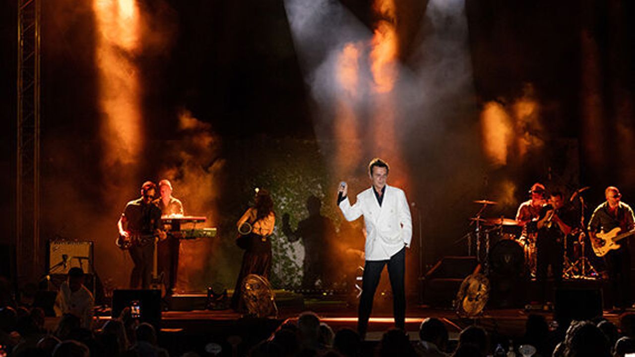 Teoman’dan, Kıbrıs’ta unutulmaz bir gece