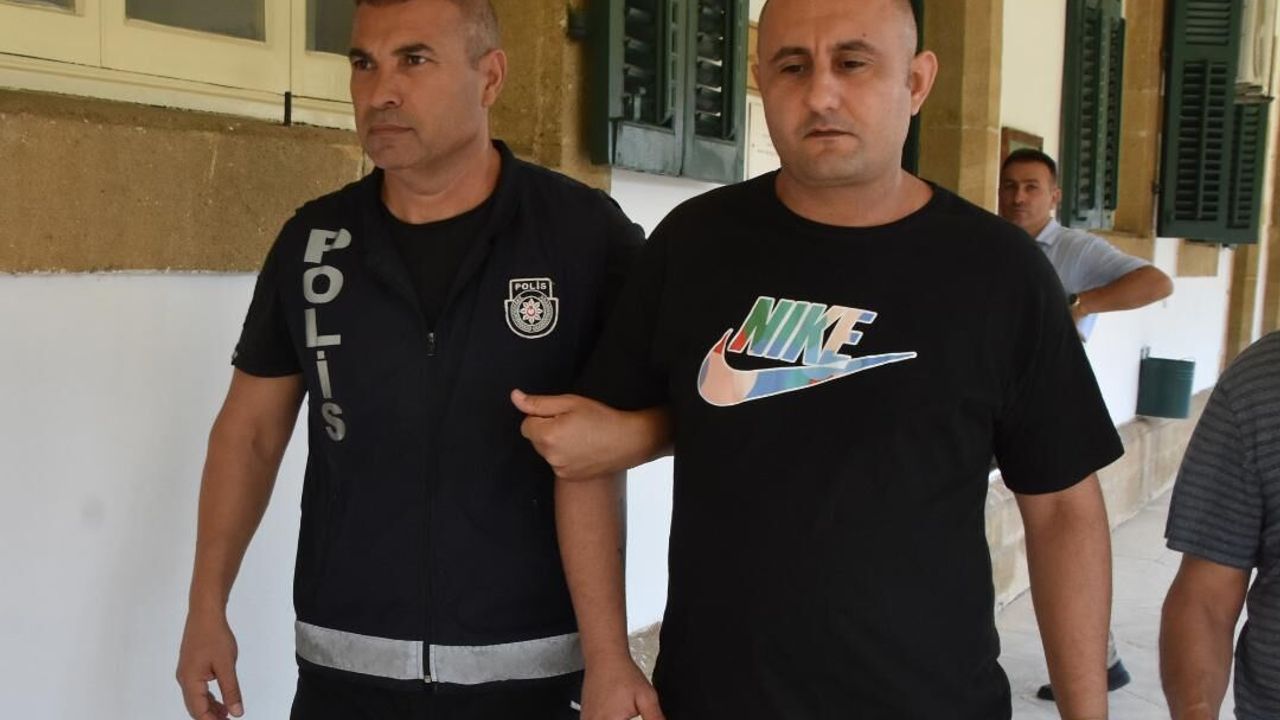 Üvey kardeşe şiddete 1 yıl 6 ay hapis