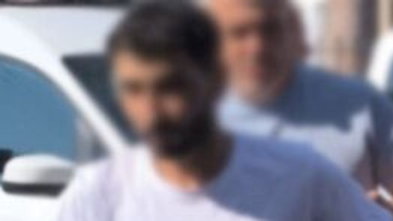 Evden uyuşturucu çıktı