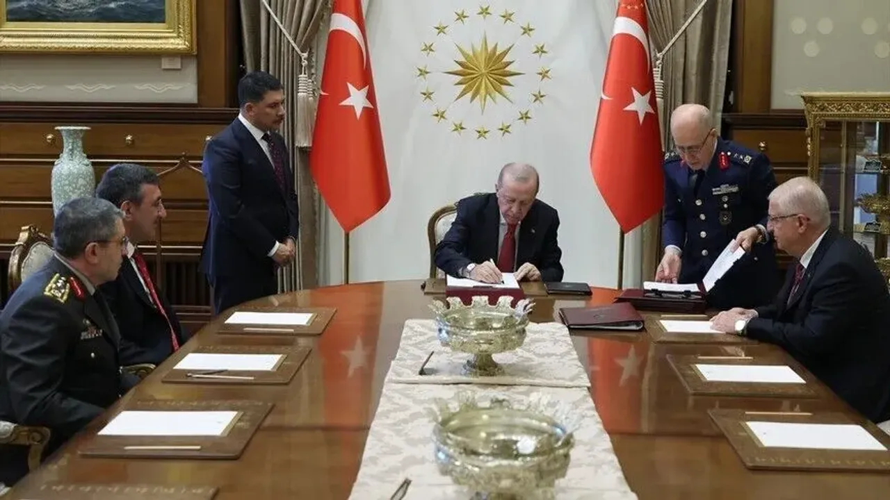 Türkiye'de YAŞ kararları açıklandı