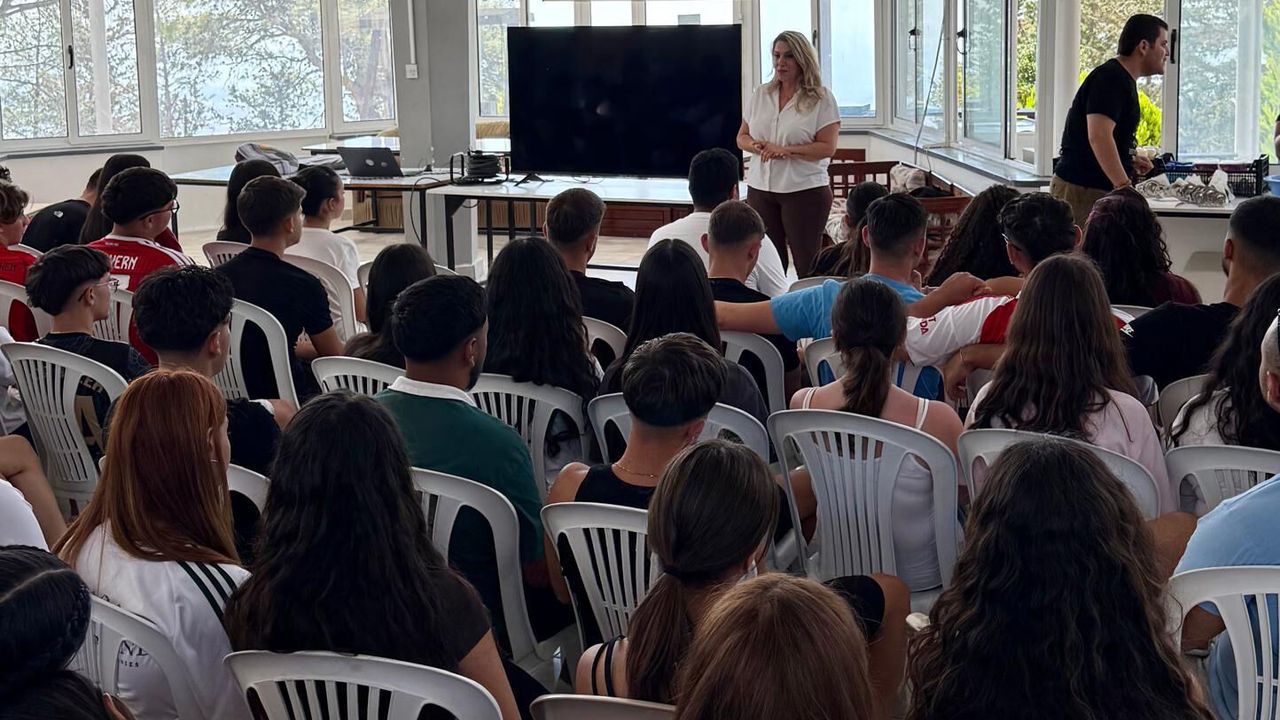 “Yapay Zeka ile Geleceğe Hazır Ol” seminerleri başladı