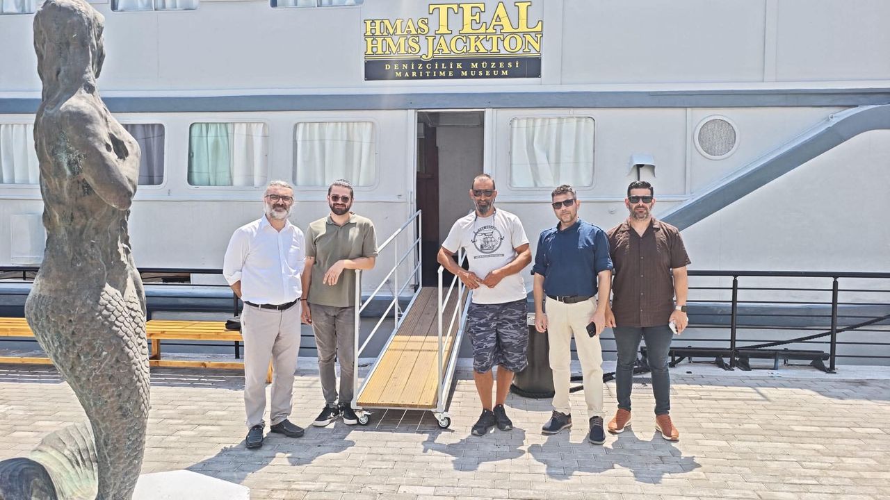 Mavi sulara yazılan destan