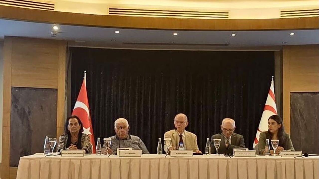 Beşparmak Düşünce Grubu’nun panelinde Kıbrıs konusu konuşuldu