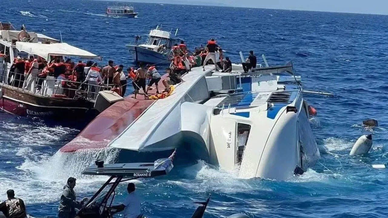 Türkiye'den gelen ekip gemi kazasına ilişkin rapor hazırlayacak