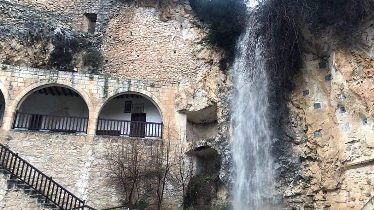 Aşırı yağış ve rüzgar Baf’ta zarara yol açtı