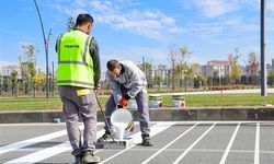 Lefkoşa-Gazimağusa yolunda yol işaretleme yapılıyor