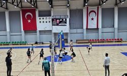 Voleybolda hafta büyükler maçlarıyla başlayacak