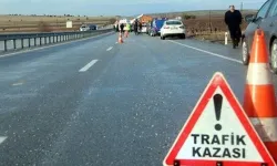Virajı alamayan sürücü kayalara çarptı