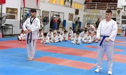 Taekwondocular Raif Denktaş anısına yarıştı