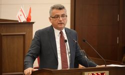 Erhürman “Geleceği satıyorsunuz; Yarattığınız sorun varoluşsal bir sorundur”