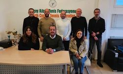 Tenis’te Gazioğlu’yla yola devam