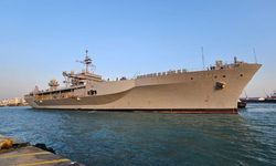 ABD 6’ncı filosunun amiral gemisi “USS Mount Whitney” Larnaka limanında