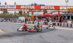 Kartingciler kıyasıya yarıştı