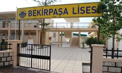 Öğretmenlerden müdüre tepki eylemi