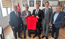 Cahitoğlu Badminton heyetini kabul etti