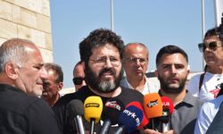 “Kıbrıslılar kümesin içinden çıkmalı”