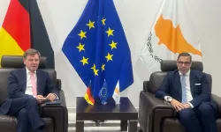 Kombos ve Wadephul bir araya geldi