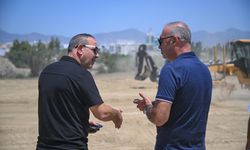 LTB Başkanı Harmancı ve KTFF Başkanı Sertoğlu spor kompleksinin yer alacağı yeri ziyaret etti