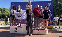 Sezgin, Türkiye üçüncülüğüne koştu