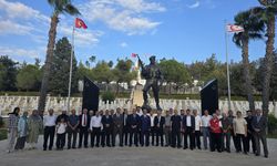 Moral ve beraberindeki heyet, Dr. Fazıl Küçük ve Kurucu Cumhurbaşkanı Rauf Raif Denktaş’ın anıt mezarı ile Boğaz Şehitliği’ni ziyaret etti