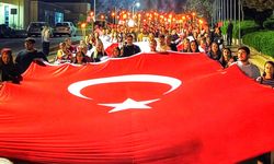 DAÜ’de 29 Ekim Cumhuriyet Bayramı, gençlik yürüyüşü ile kutlandı